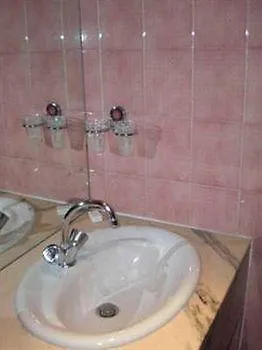Hotell Nord Est 3*